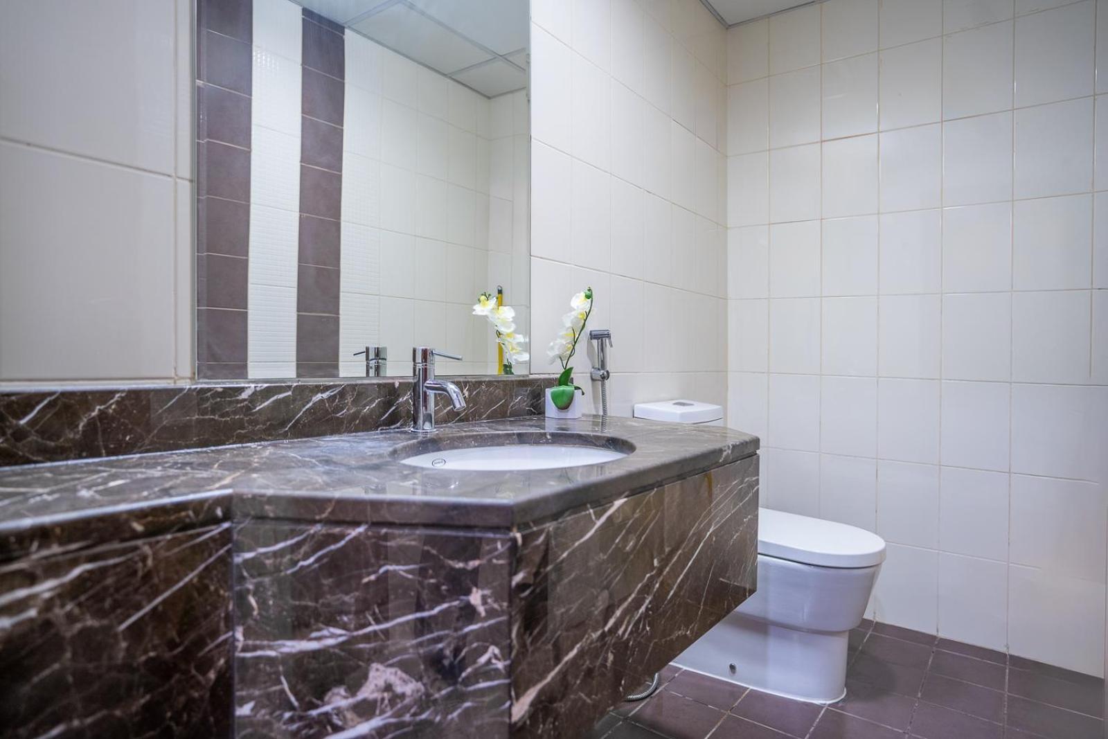 Rh- Center Retreat,1br, Walk To Burj Khalifa Apartment *